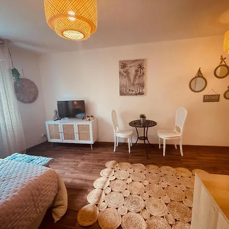 Апартаменты Mamzelle Toutapie, Quartier Historique De Proche Gare *